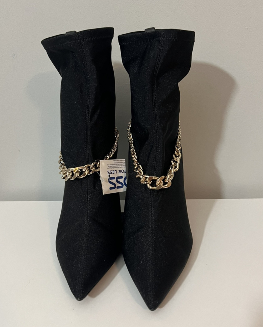 NWT GUESS Women Black Chain Detail Padded Forsta Pointed Toe Stiletto Booties 8M